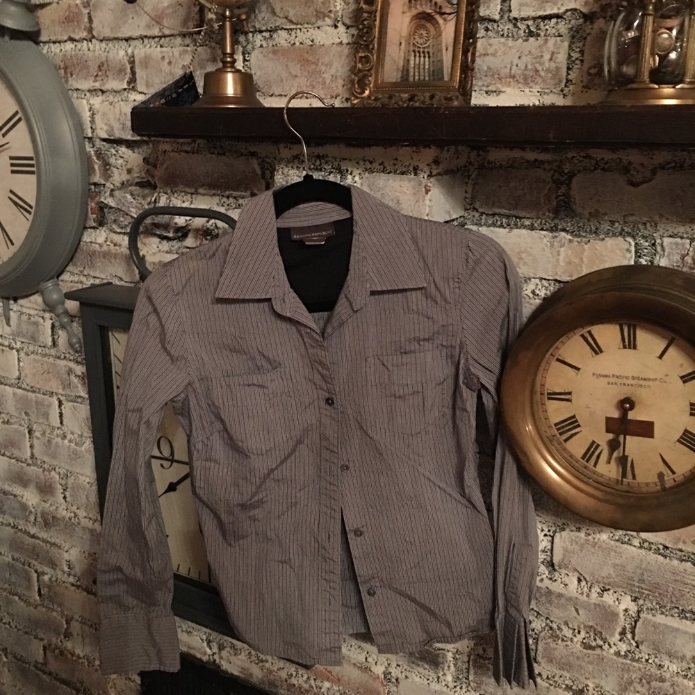Banana Republic Striped button down shirt XS